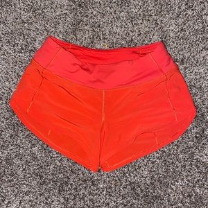 Lululemon Low Rise 2.5 Inseam Speed up Shorts Sz.2